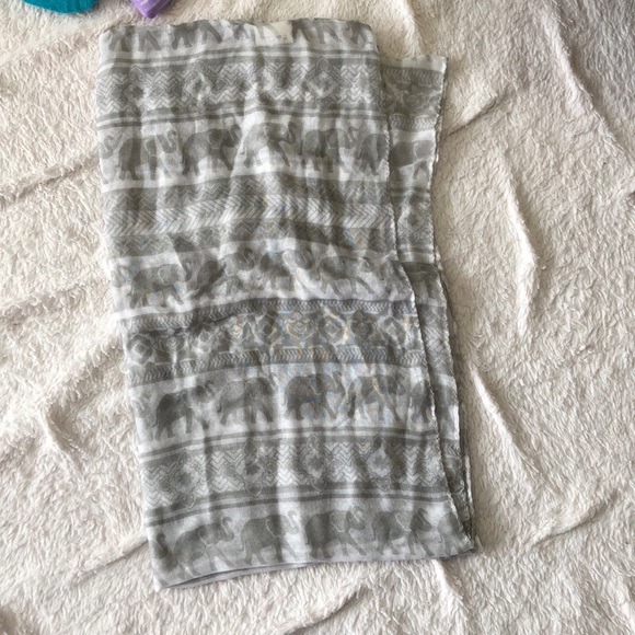 Bundle of 3 infinity scarves, all NWOT - Picture 2 of 4